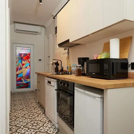 公寓 Stunning 3br 2bath Ac In Center - Santur D3 *