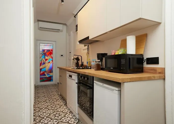 Apartamento Stunning 3br 2bath Ac In Center - Santur D3 *