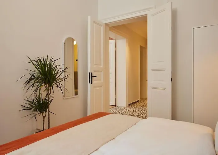 Apartamento Stunning 3br 2bath Ac In Center - Santur D3 *